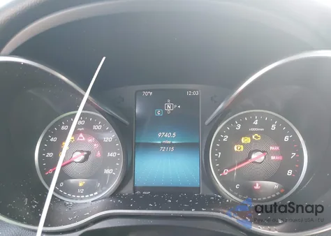 2019 Mercedes-Benz C 300 z USA, uszkodzony, nr VIN 55SWF8DB4KU306382